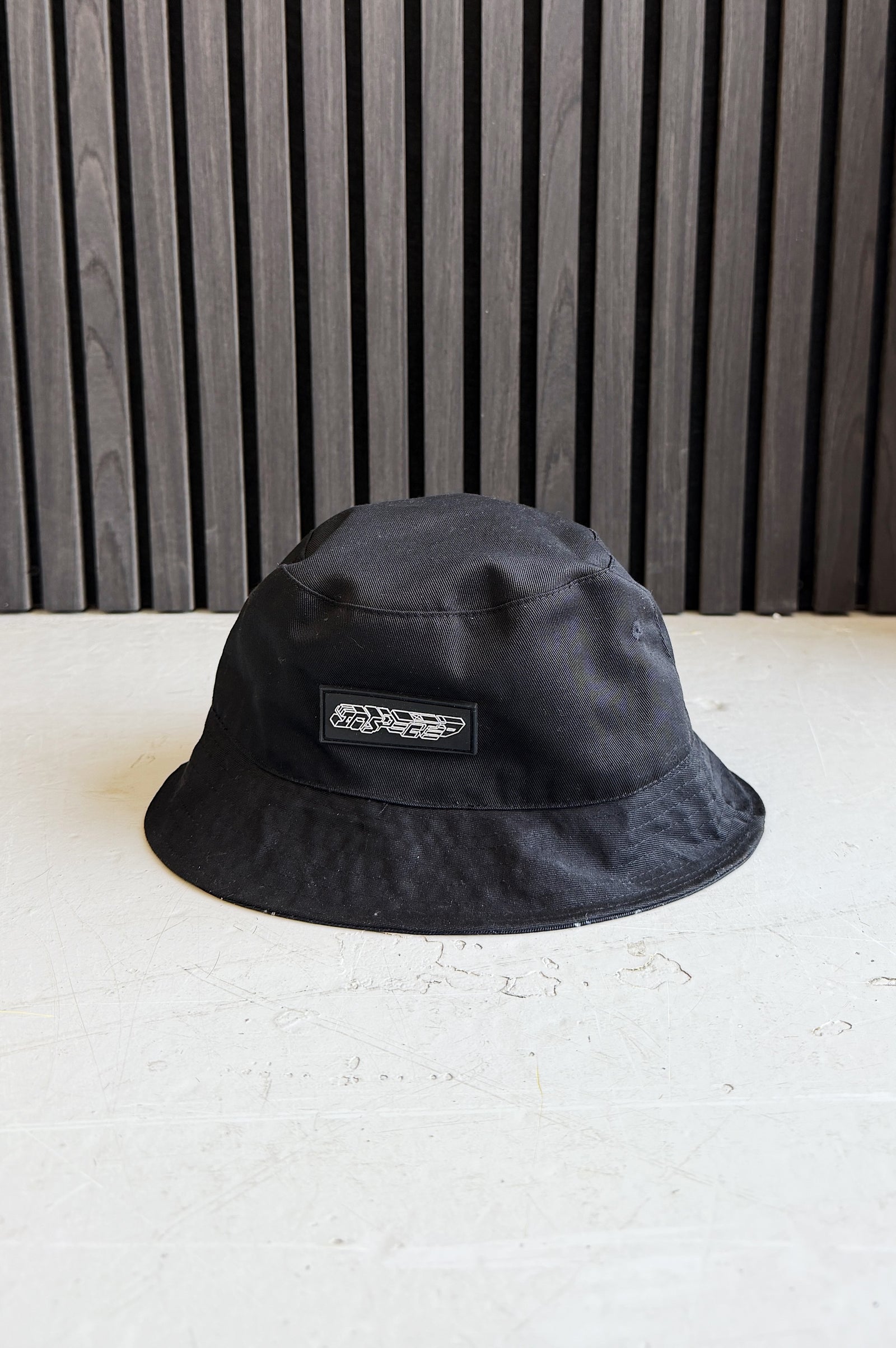 SAMPLE — REVERSIBLE BUCKET HAT