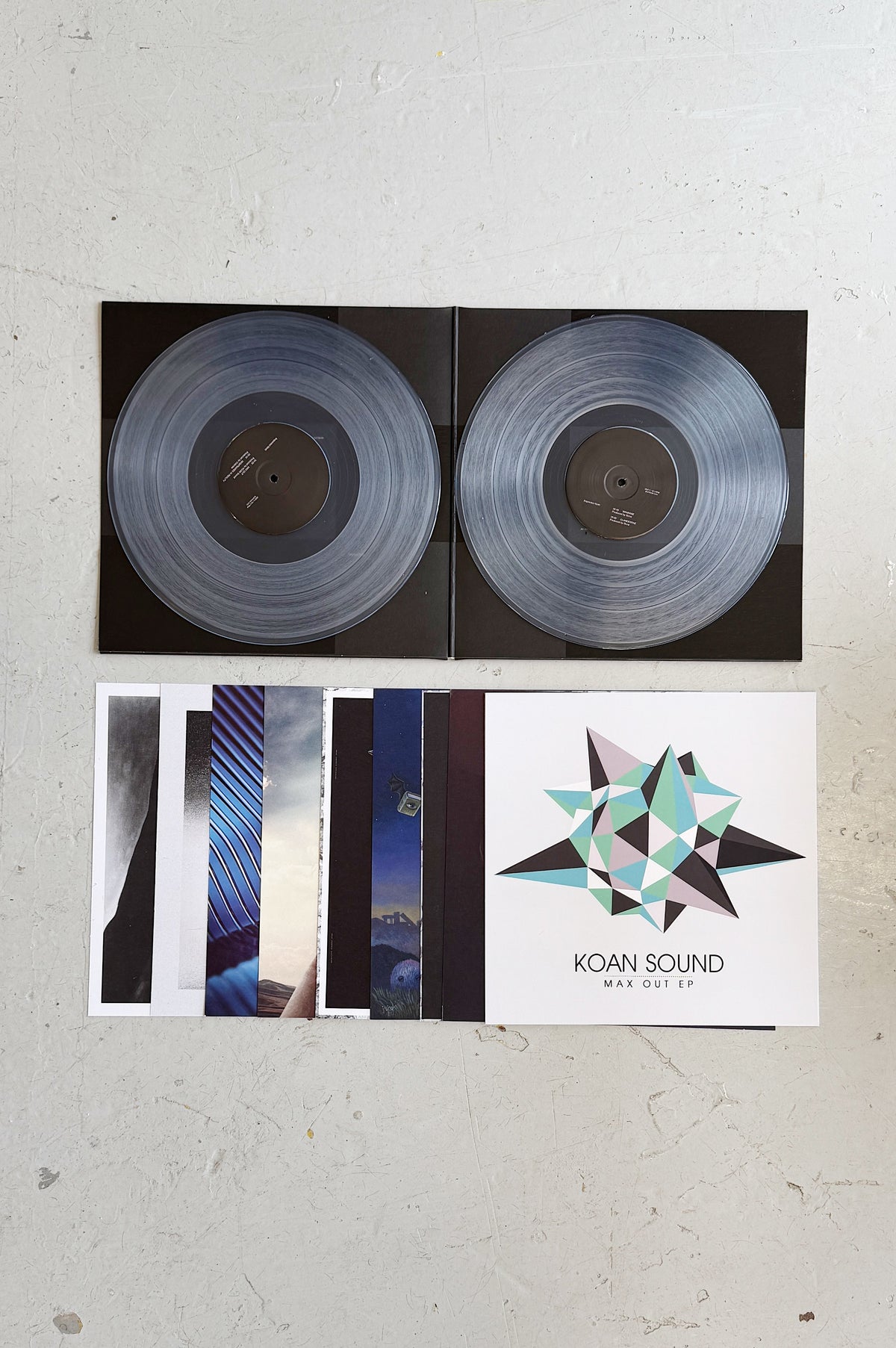 SAMPLE — THE NINTH OG PRESSING + 9 ART PRINTS