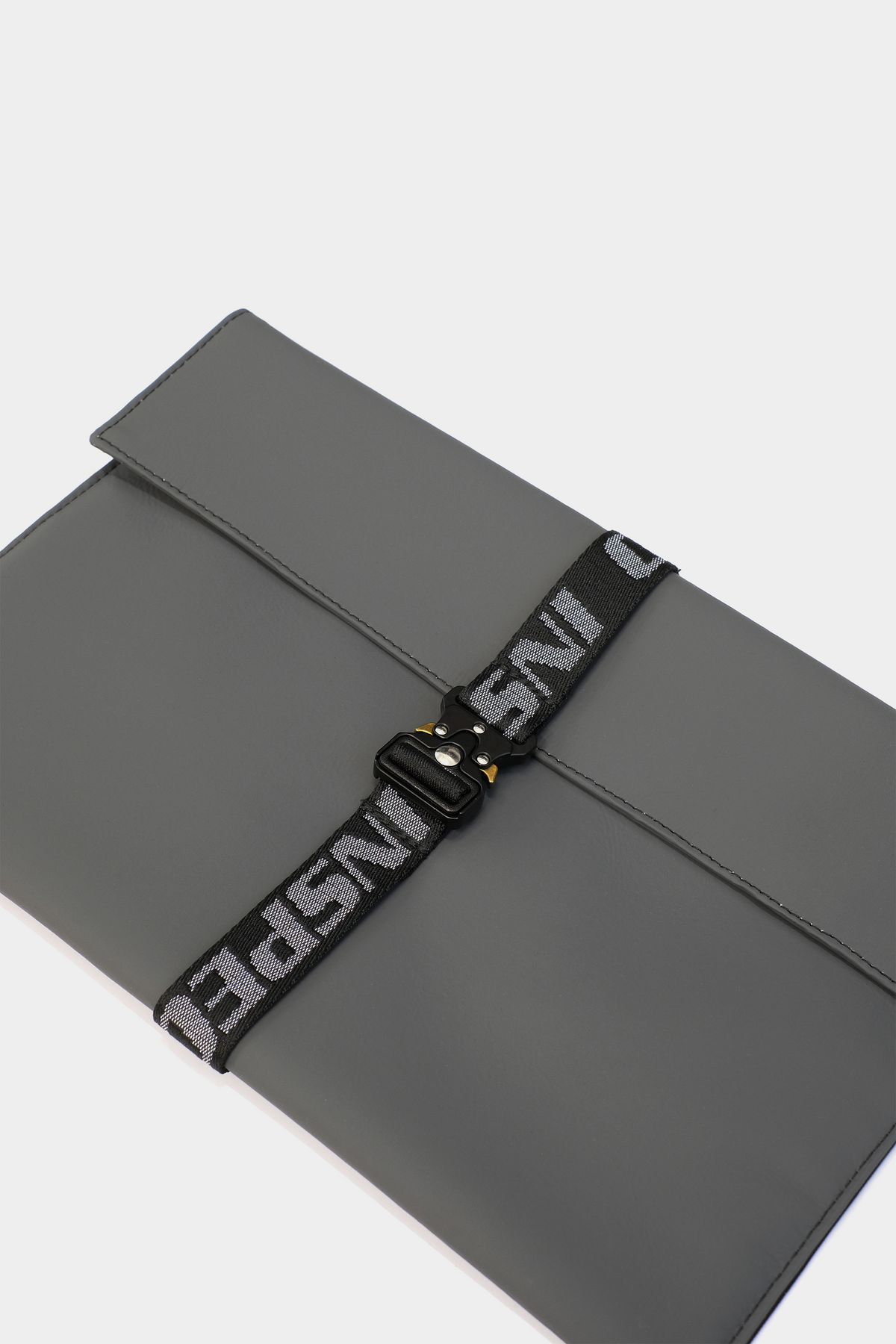 Rubberised Laptop Case — Grey - Inspected