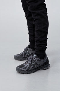 Remastered Sweatpants — Black (Classic Fit)