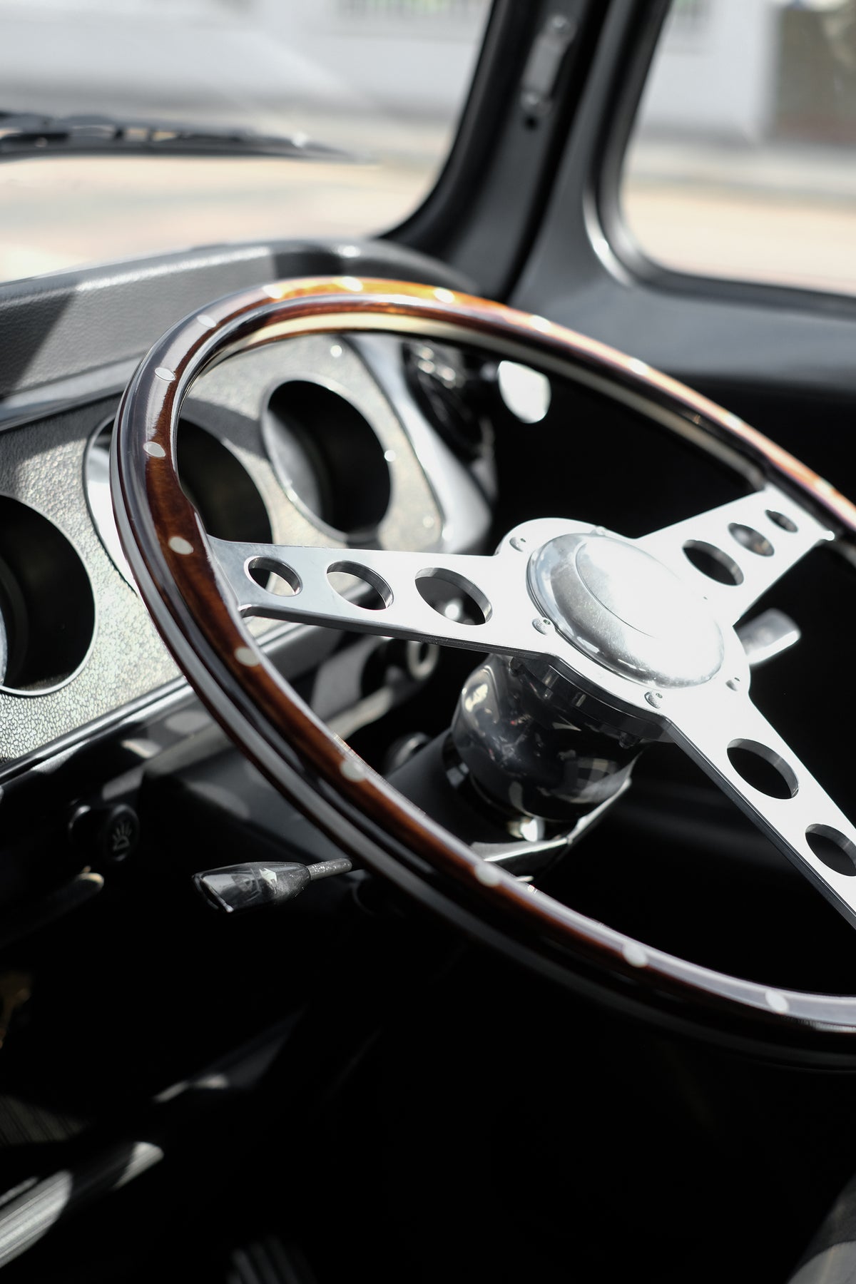VW Camper — Marble