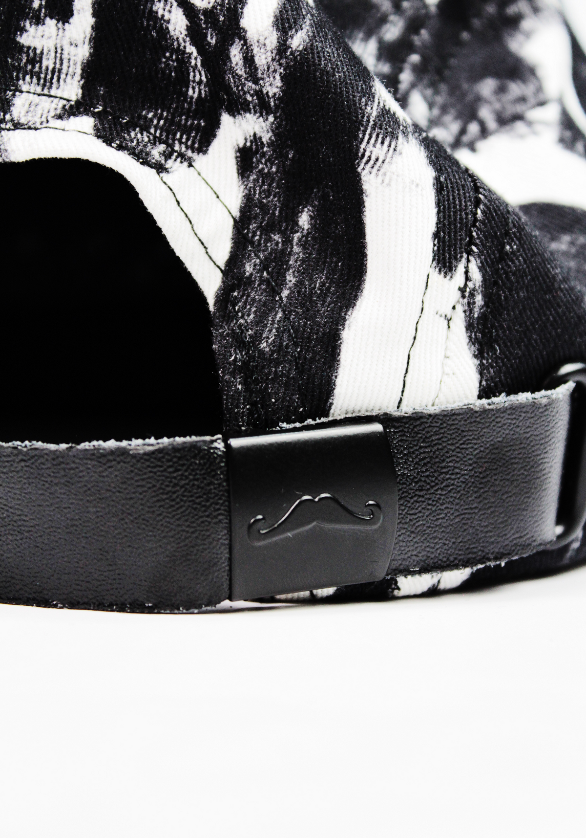 Nemesis 5 Panel — Black Lines