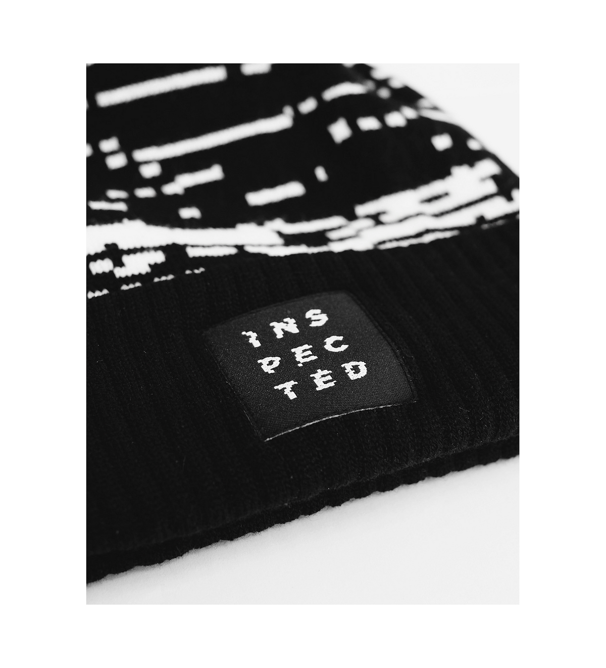 Theory Beanie — Black